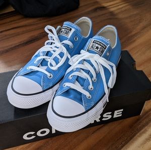 NWT Converse All Star Chuck Taylors
